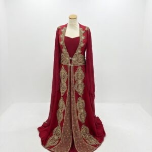 robe traditionnelle rouge brodée